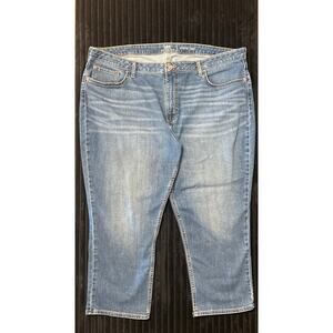 Lee Riders Women’s Capri Jeans 22M Mid-Rise Stretch Medium Wash 23” Inseam